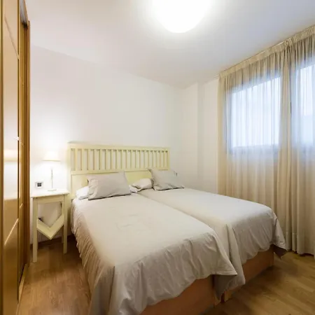 On Canteras With Ocean Views Feriehus *