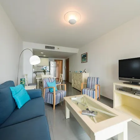 On Canteras With Ocean Views Feriehus